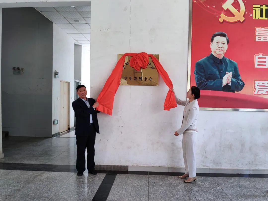 1649901779493019254.png image.png